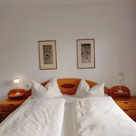 Lorenzhof By Julka - Self Checkin Gasthof