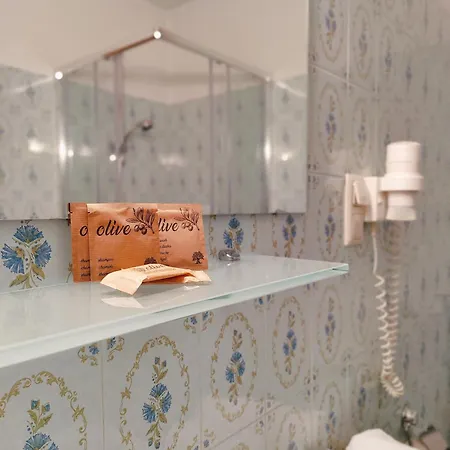 Lorenzhof By Julka - Self Checkin לדניצן