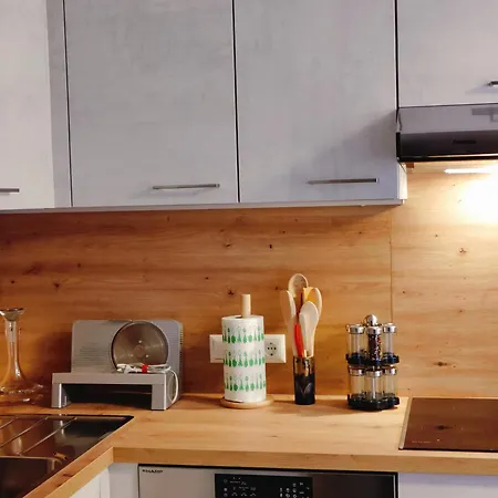 Lorenzhof By Julka - Self Checkin Gasthof Ledenitzen